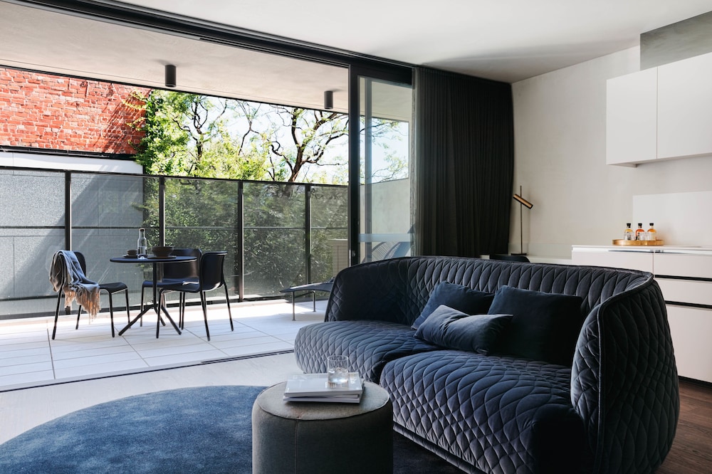 One Bedroom Urban Suite - Photo 1