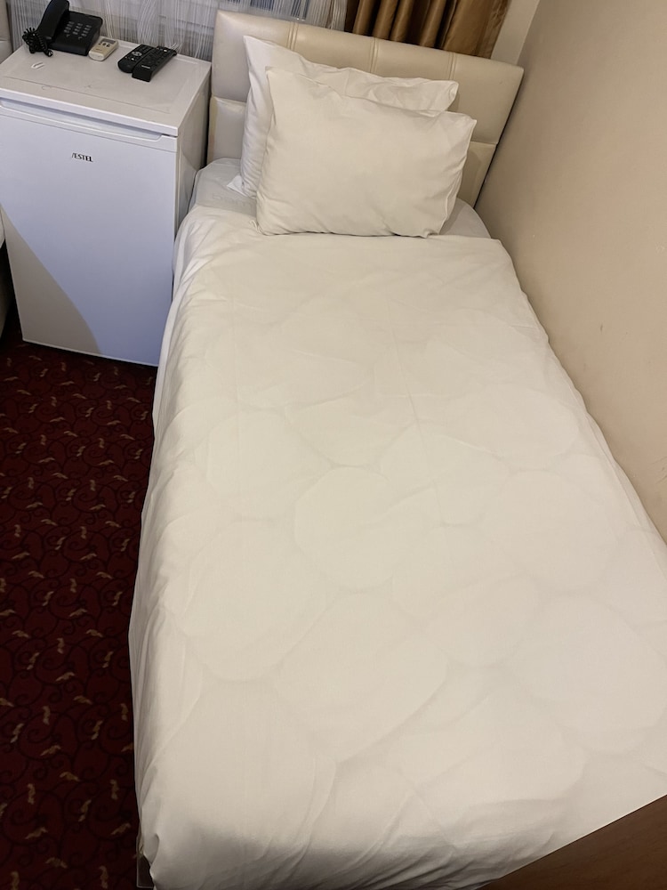 Basic Single Room, 1 Twin Bed photo 2