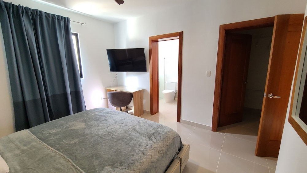 Luxury Apartment photo 3