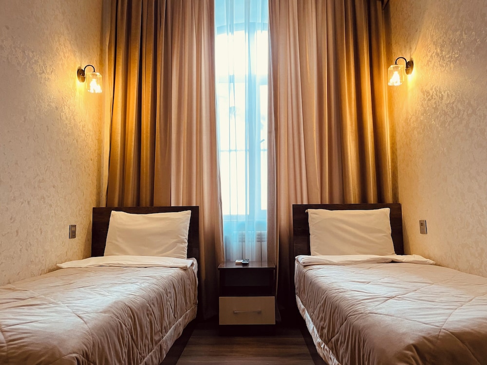 Economy Twin Room