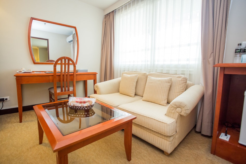 Standard Room - Photo 11
