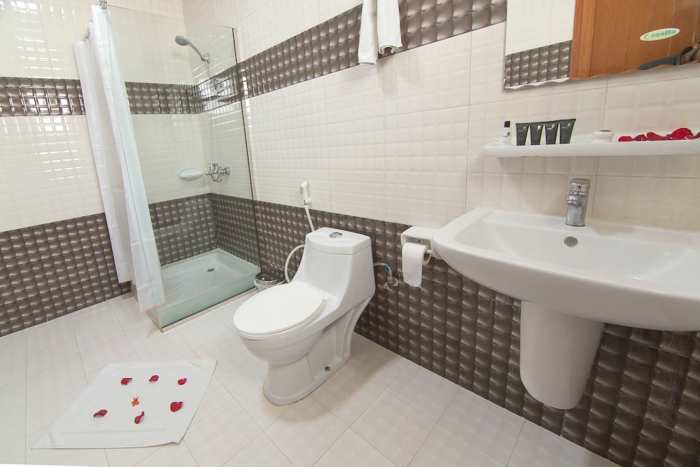 Standard Triple Room, 3 Bedrooms - Photo 5