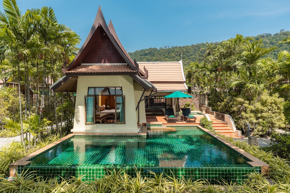 Beach Front Pool Villa photo 2