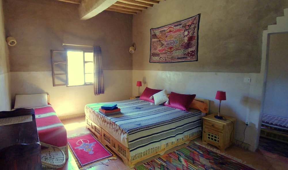 Family Suite, Multiple Beds, Garden View photo 2
