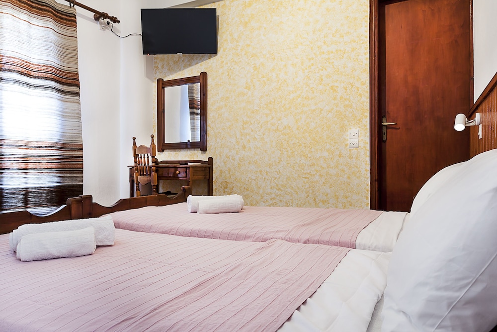 Superior Twin Room, Garden View photo 2