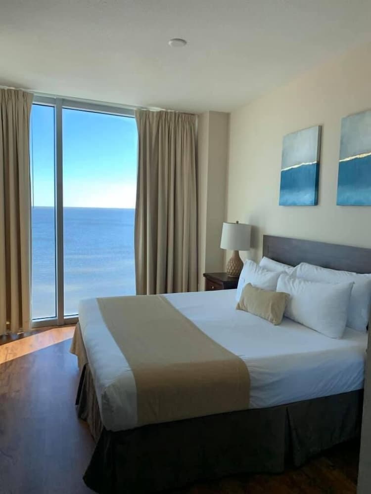 Suite, 2 Bedrooms (1 King Bed and 1 Full Bed) photo 2