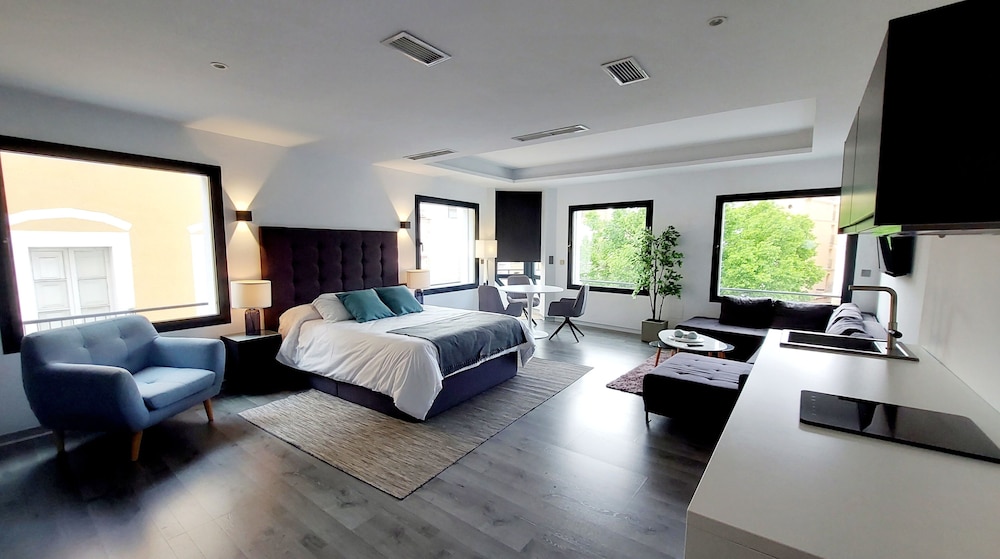 Premium Studio Suite