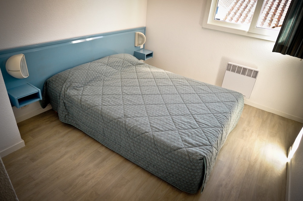 Duplex, 1 Bedroom photo 3