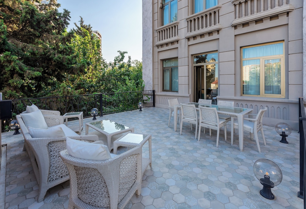 Suite With Terrace - Photo 3