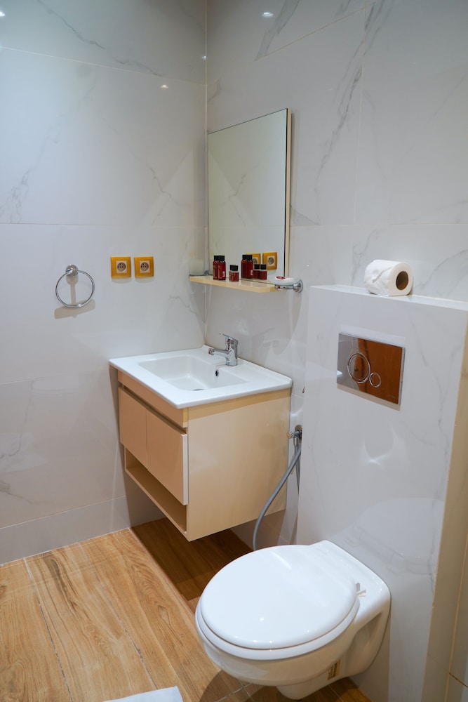 Executive Apartment, 2 Bedrooms - Photo 2
