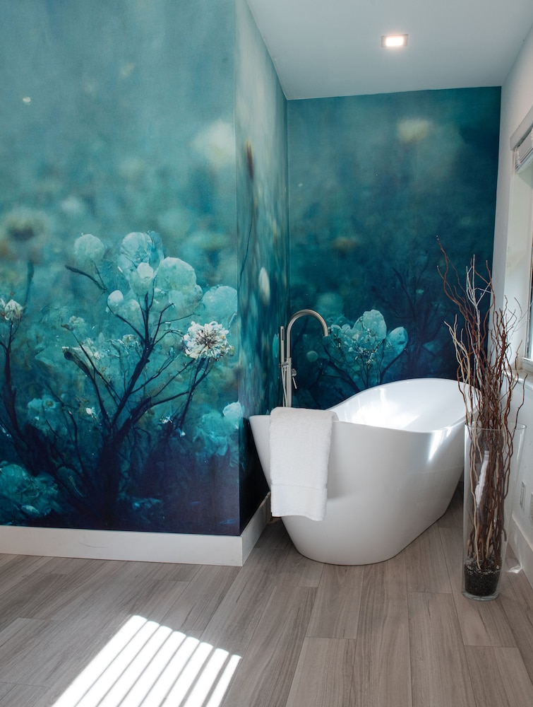 Junior Tub Suite