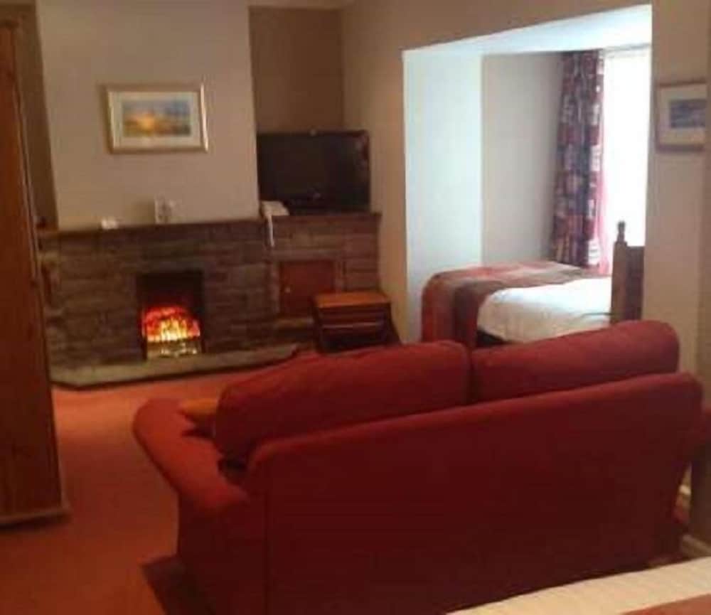 Double Room - Photo 5