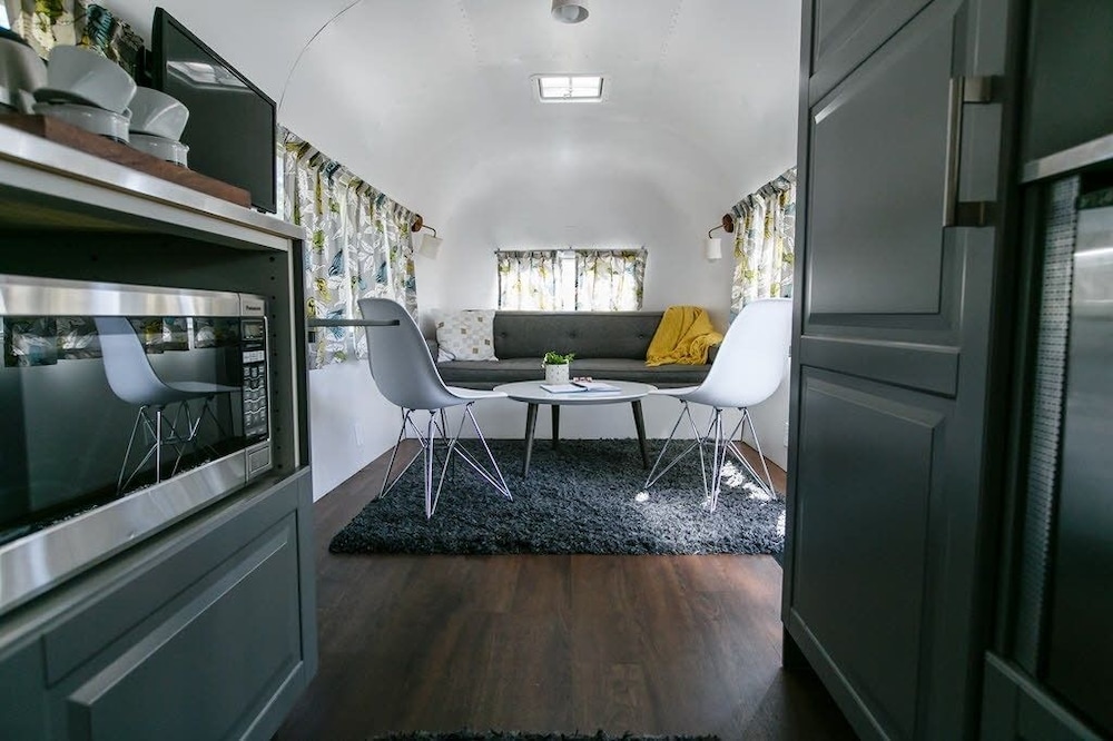 1957 Airstream Sovereign photo 2