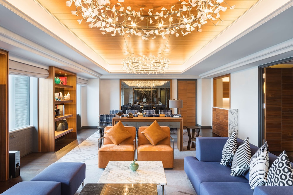 Imperial Suite King, Executive Lounge Access, High Floor
