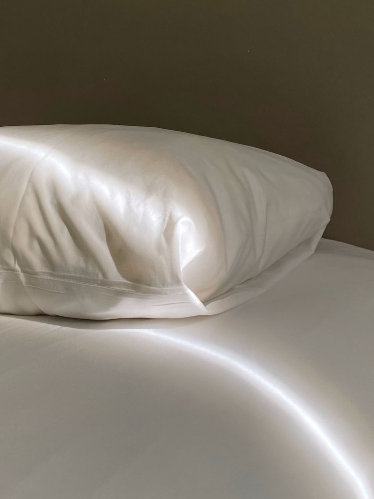 Room, Multiple Beds (Next Generation)