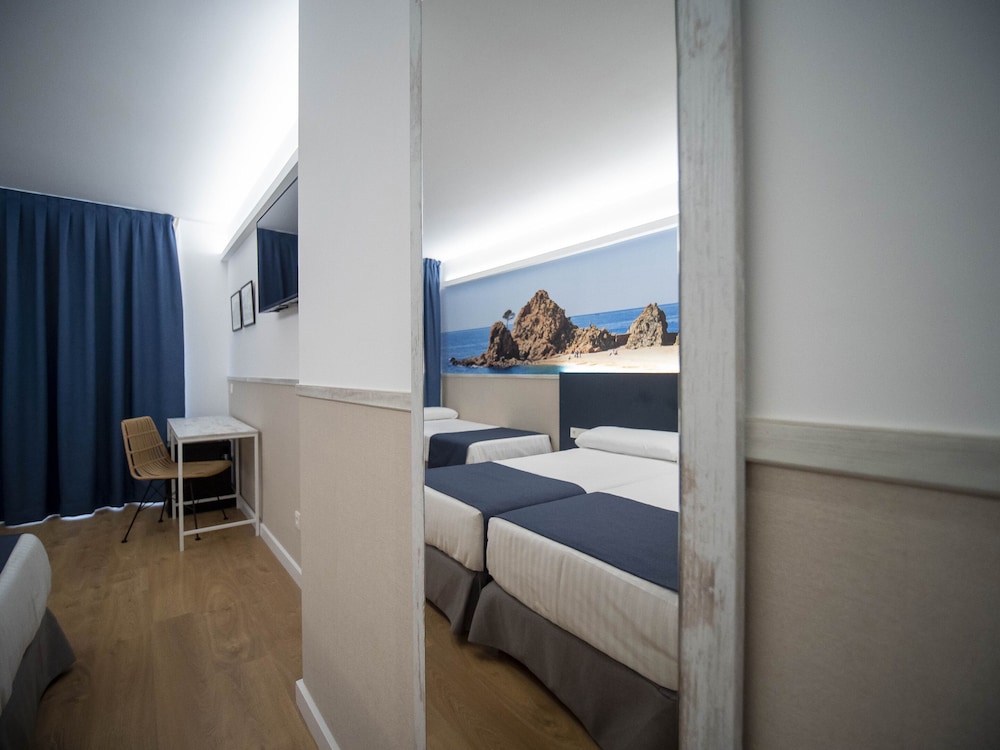 Superior Triple Room (3 Adults)