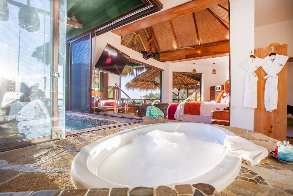 New Tower-eagle Love Nest Ocean View