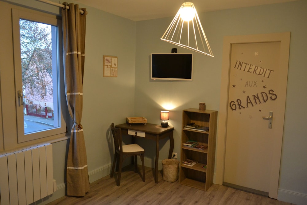 Family Room (Gewurtz) photo 2