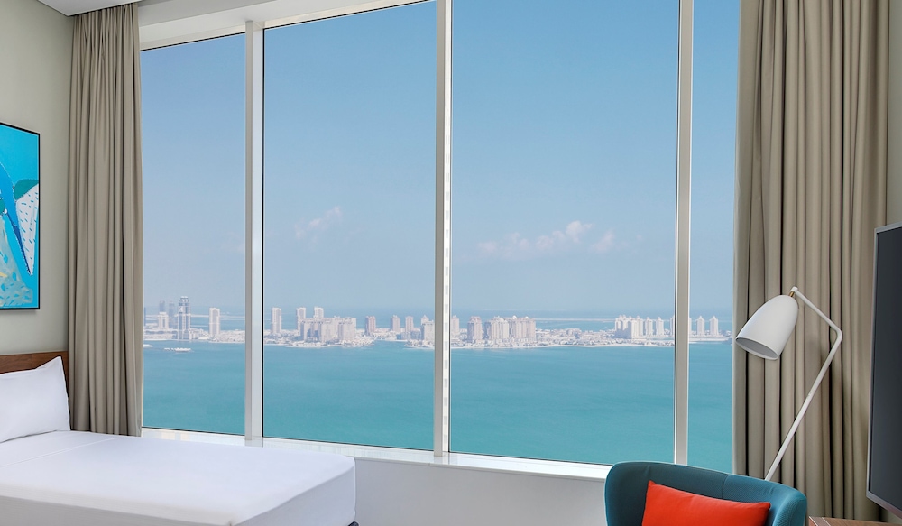 Suite, 1 King Bed, Ocean View - Photo 8