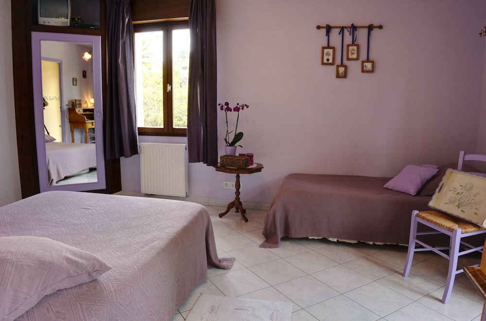 Triple Room, Non Smoking (Lilas) photo 1