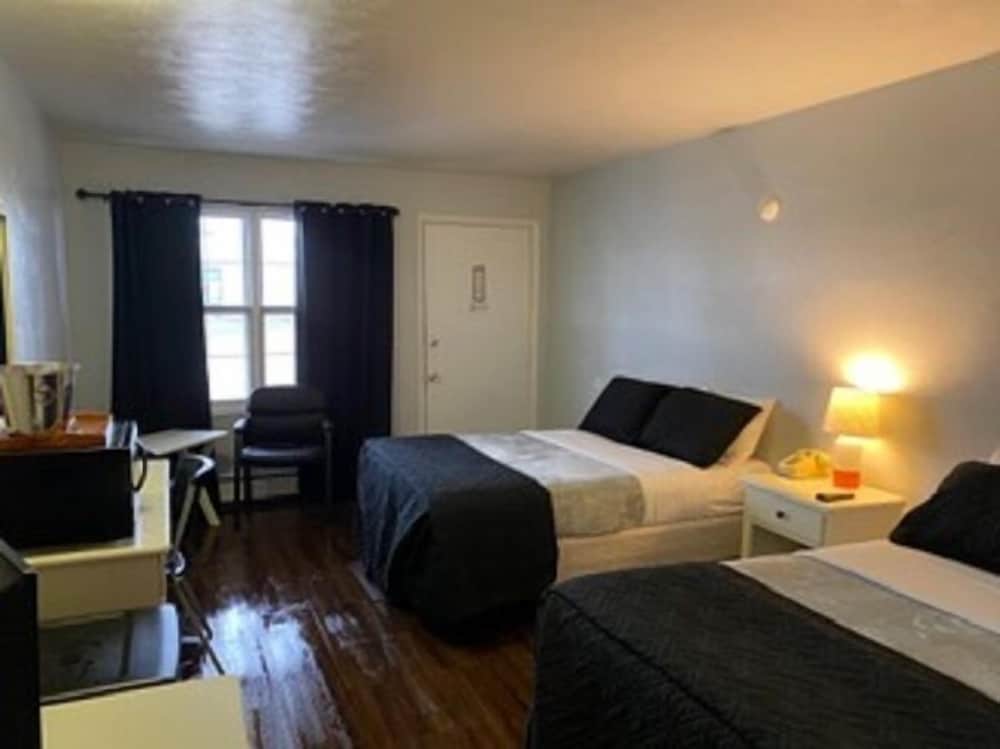 Basic Room, 2 Double Beds photo 1