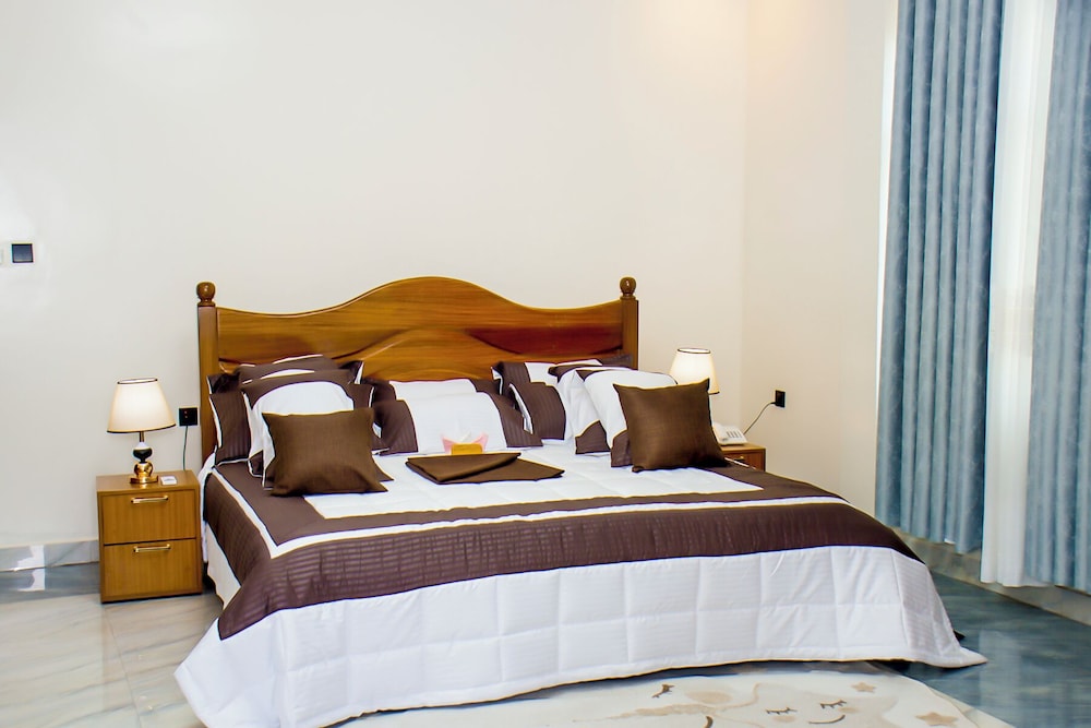 Deluxe Single Room, 1 King Bed, Hill View, Tower photo 1