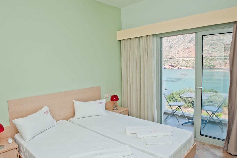 Standard Double or Twin Room photo 2