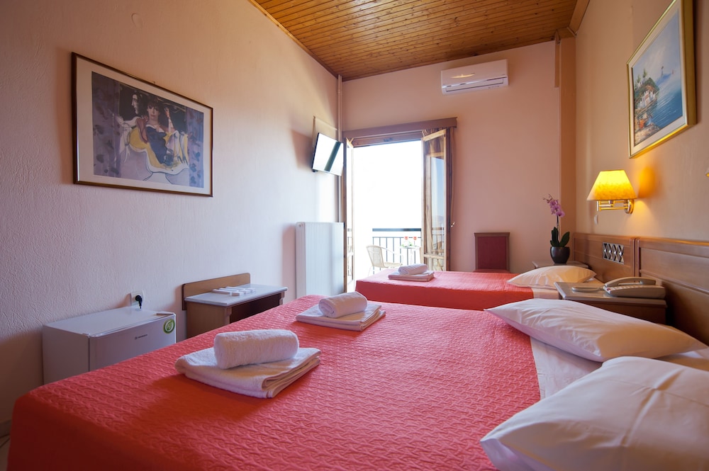 Standard Triple Room - Photo 10