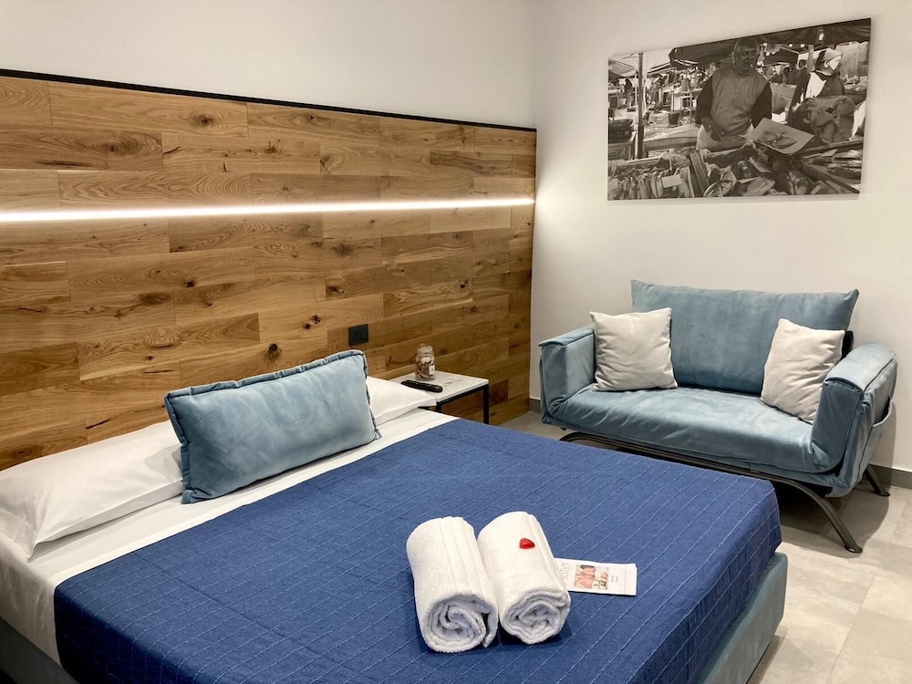 Standard Double Room - Photo 2