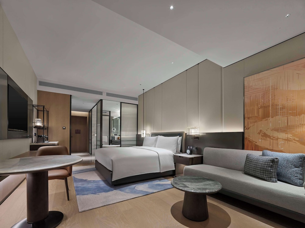 Executive Room, 1 King Bed