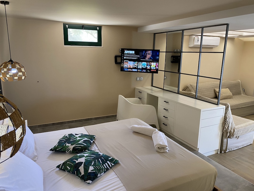 Studio Suite photo 1
