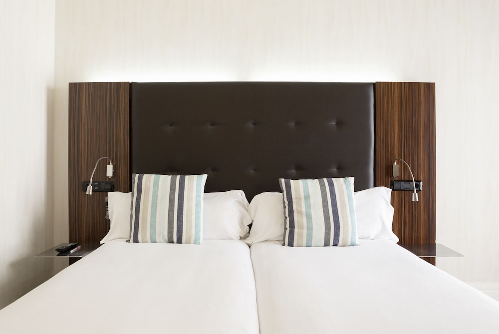 Superior Double Room, Balcony, Sea View - Photo 5