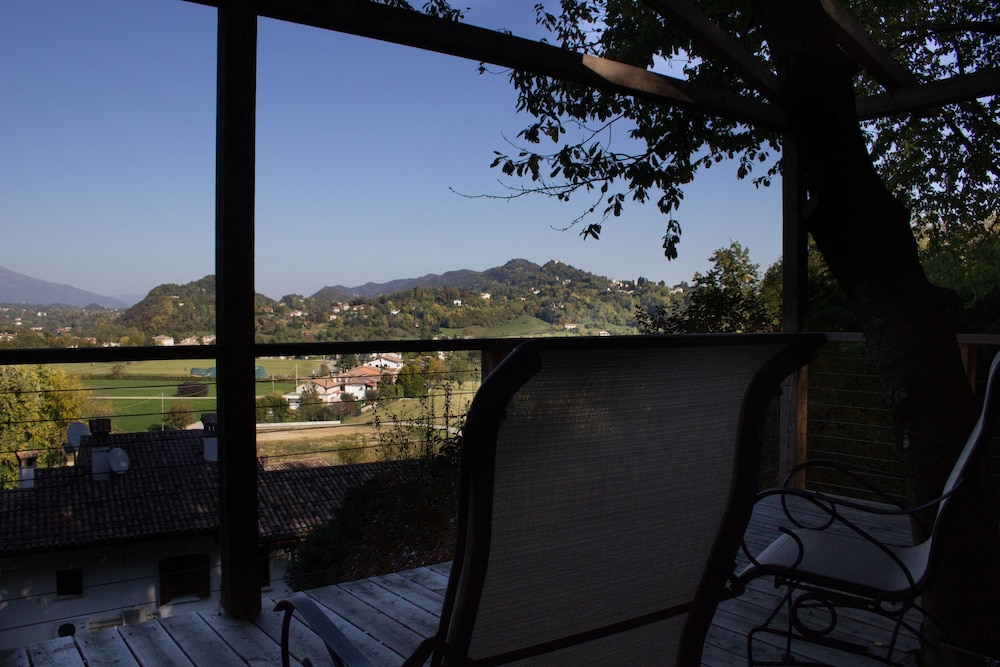 Tree House photo 2