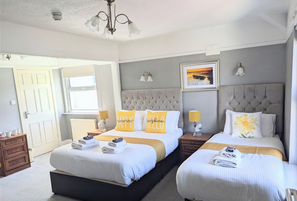 Classic Triple Room photo 2