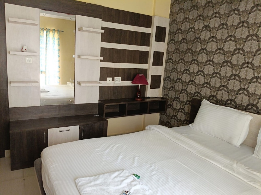 Deluxe Double Room, City View photo 2