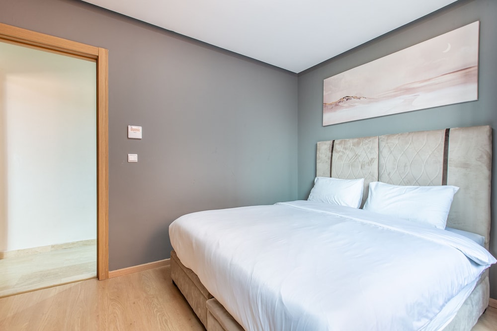 Family Apartment, 3 Bedrooms - Photo 1