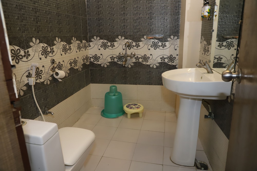 Premium Room - Photo 10