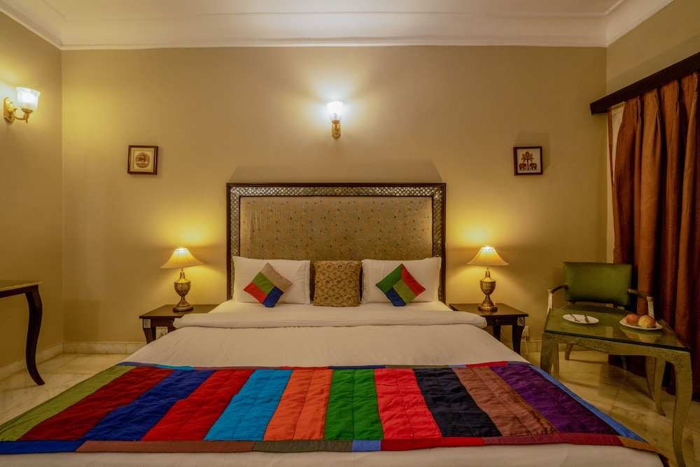 Super Deluxe Room with Shared Pool photo 2
