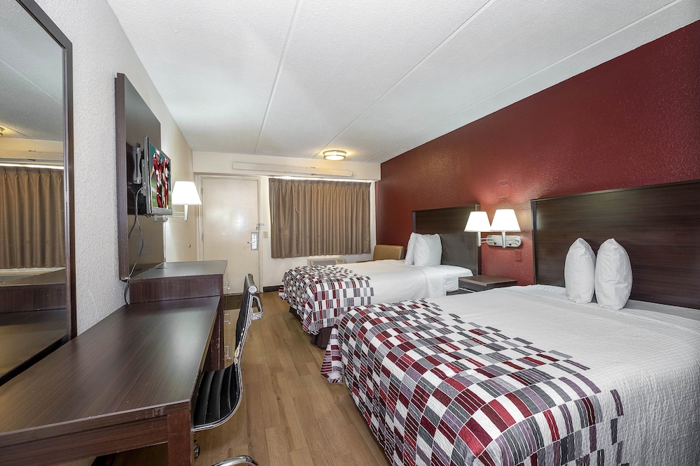 Standard Room, 2 Double Beds, Non Smoking - Photo 3