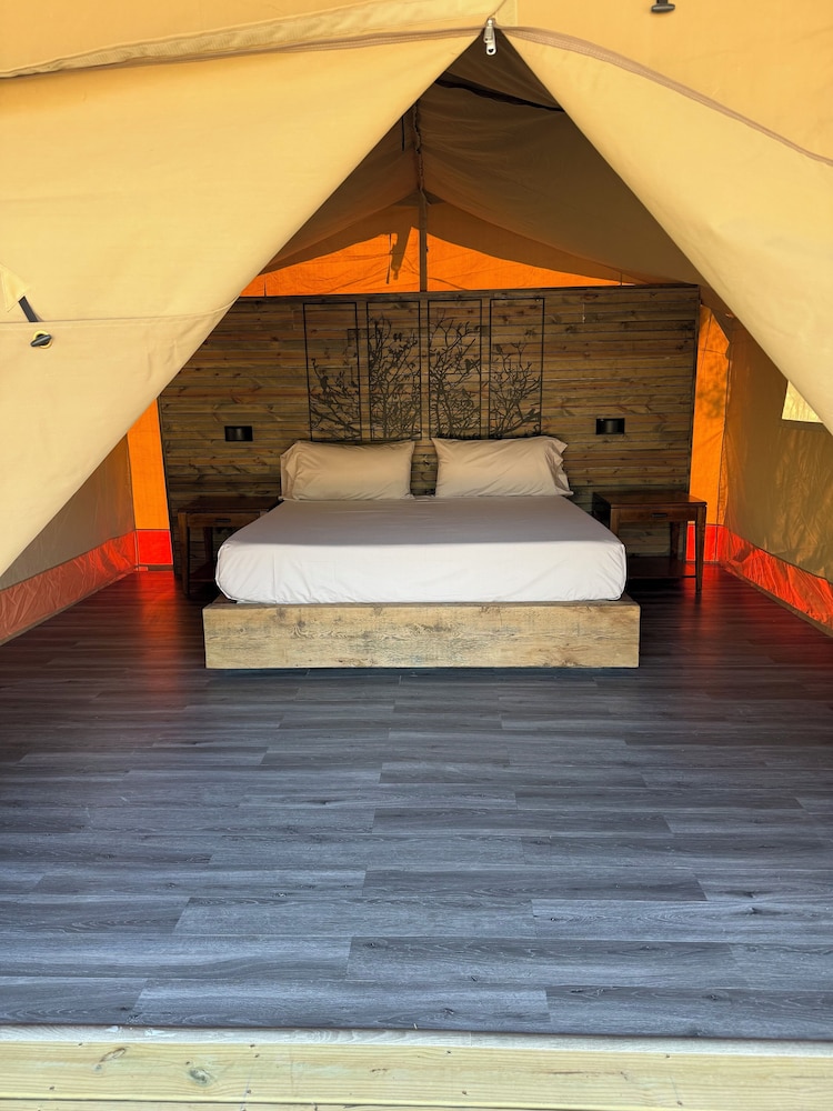 Glamping Tent 6 photo 3