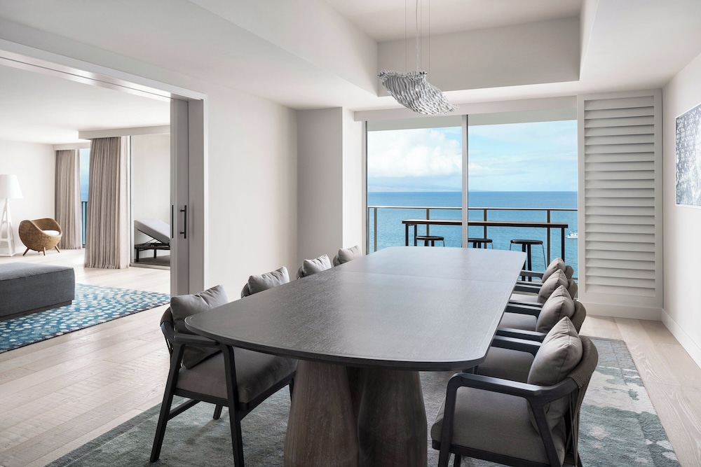 Presidential Suite, 1 Bedroom, Club Lounge Access, Ocean View (hokupa'a Tower, Top Floor)