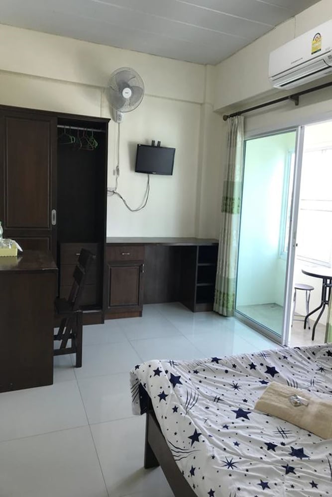 Standard Room With Balcony photo 3