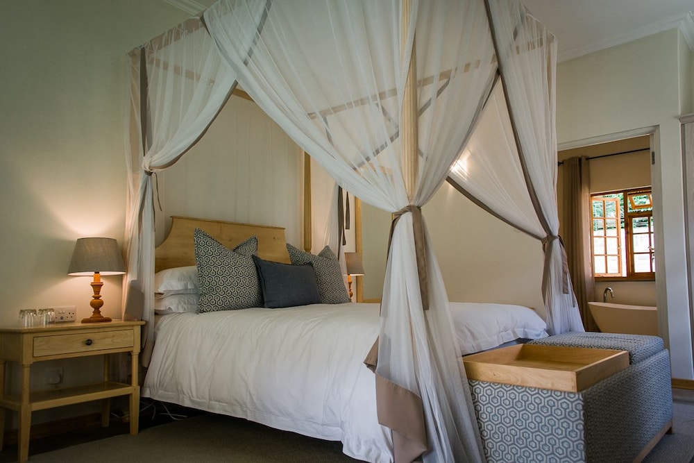 Signature Double or Twin Room, 1 King Bed photo 2