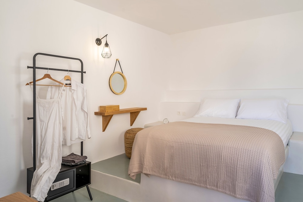 Small Double Room photo 1
