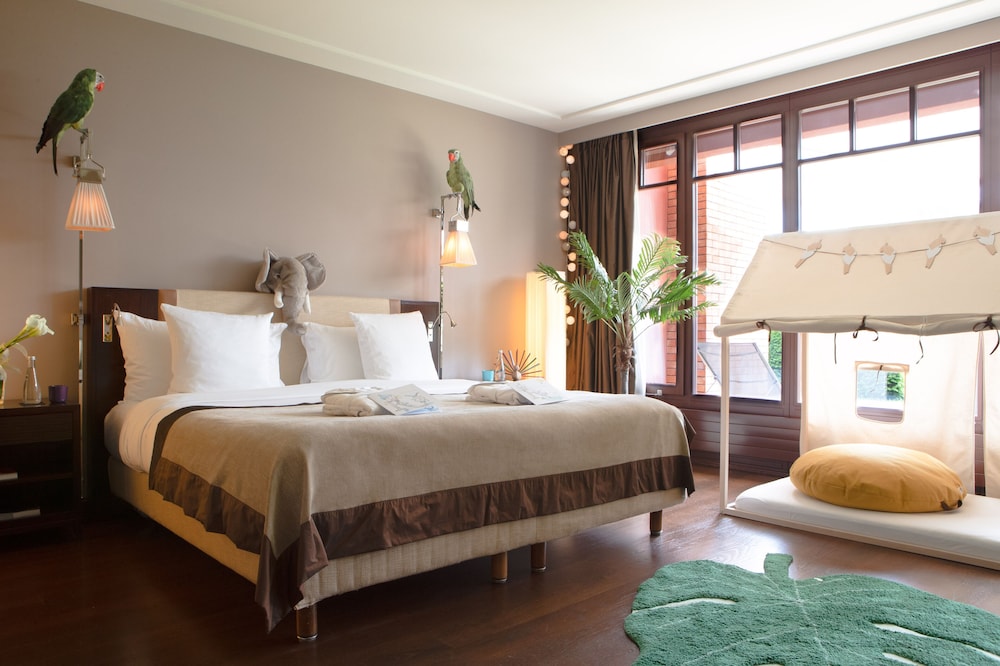 Deluxe Room, Park View - Photo 4
