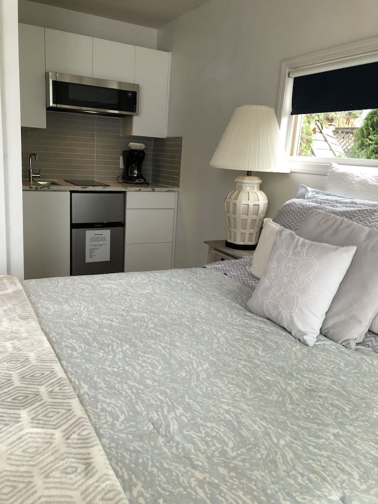 Panoramic Cabin, 1 Queen Bed, Kitchenette, Ground Floor photo 3