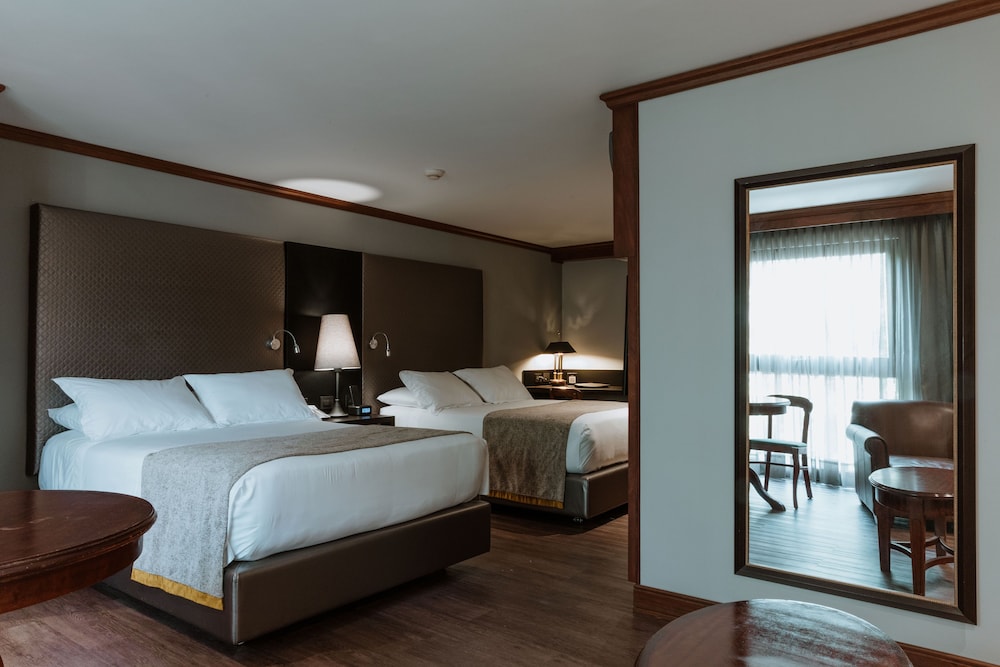 Luxury Premium Twin - Photo 1