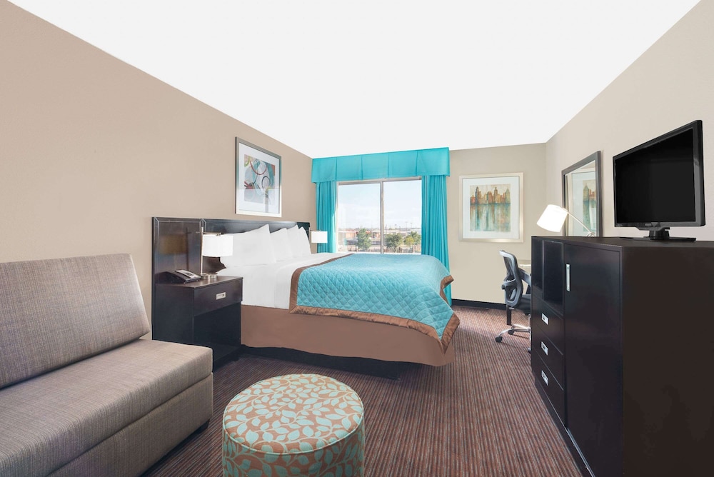 Executive Room, 1 King Bed, Non Smoking - Photo 1