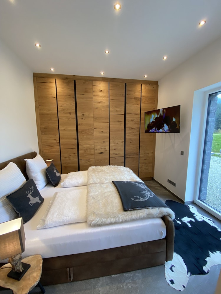 Luxury Apartment photo 2