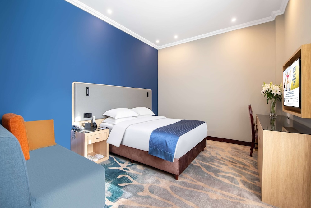Room, 1 Queen Bed, Smoking photo 1